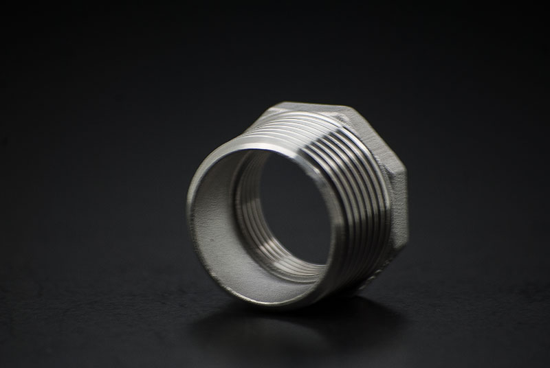 Stainless Steel Reduce Piece - 2 x 1 1/4 Inch / Male Thread x Female Thread